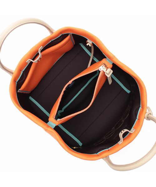 Accesoires De Mademoiselle / アクセソワ・ドゥ・マドモワゼル トートバッグ | マジックライト/コード刺しゅうキューブトート25cm　MANGO,M | 詳細1