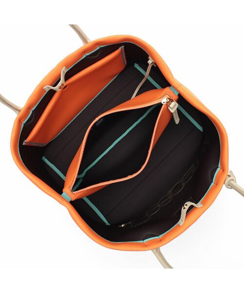 Accesoires De Mademoiselle / アクセソワ・ドゥ・マドモワゼル トートバッグ | マジックライト/コード刺しゅうキューブトート34cm MANGO | 詳細1