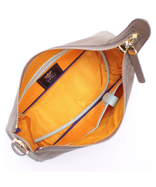 Accesoires De Mademoiselle / アクセソワ・ドゥ・マドモワゼル ショルダーバッグ | クラシックアニルブリロ/ソフトワンショルダー28cm | 詳細5