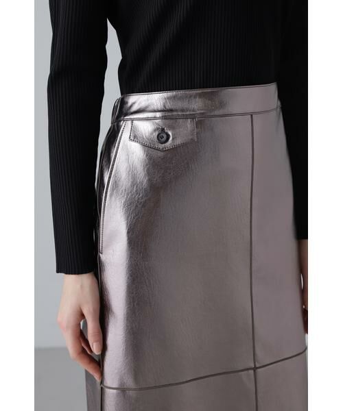 ◆メタリックフェイクレザースカート