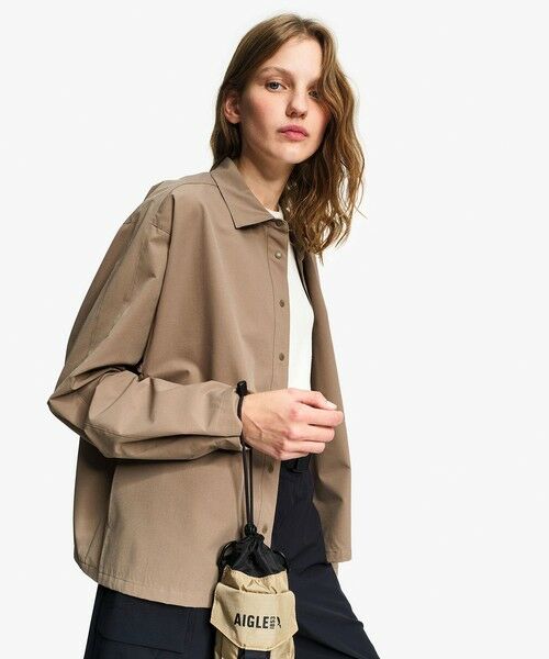 AIGLE / エーグル シャツ・ブラウス | 吸水速乾 UVカット背面ヨーク ボーイフレンドシャツ（サンドベージュ）