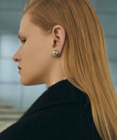 allureville / アルアバイル その他 | ウェーブメタルパールイヤリング