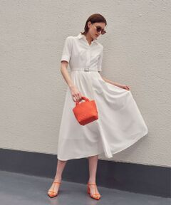 【allureville  2024 spring&summer】<br><br>表面感が夏らしいサッカー素材を使用したワンピースです。<br>さらっとした肌触りと吸水速乾機能のある素材で、湿度が高くなる季節もストレスフリーに着ていただけます。<br>スキッパーシャツのクールなイメージと、スカート部分のレディなシルエットのメリハリがポイントになっています。<br>シンプルなデザインながら、細めのお袖のシルエットや衿の大きさなど、細部で女性らしく上品に見えるバランスに仕上げています。<br><br><br>【スタッフコメント】<br>安心感のある五部袖と綺麗なシルエットで一枚完結の頼れるワンピースです。<br>サラサラ感と軽やかさで着心地抜群です。<br>少し高めのウエストとベルトでメリハリあるシルエット。<br>機能性素材で吸水速乾性があるのも夏に向けて嬉しいポイント。<br><br><br>透け感：なし<br>伸縮性：なし<br>光沢感：なし<br>厚さ：薄手<br>裏地：ペチコート付き<br>ポケット：なし<br><br><br>※照明の関係により、実際よりも色味が違って見える場合がございます。<br>またパソコン・スマートフォンなどの環境により、製品と画像のカラーが異なる場合もございます。<br>予めご了承ください。