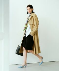 【allureville 2025 spring&summer】<br><br>マニッシュな縦横2方向ストレッチ素材を使用したトレンドのハーフパンツ。<br>滑らかな素材感でしわになりにくく、着心地も抜群です。<br>ハンサムなスタイリングにピッタリの新しいトレンドボトム。<br>冬アイテムとのスタイリングにも合わせやすいので春の立ち上がりにもピッタリ。<br>同素材のジャケット(20251010070)セットアップのスタイリングもおすすめです。<br><br>※照明の関係により、実際よりも色味が違って見える場合がございます。<br>またパソコン・スマートフォンなどの環境により、製品と画像のカラーが異なる場合もございます。<br>予めご了承ください。