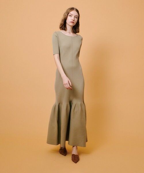 美品アルアバイルワンピース2サイズ allureville アルアバイル ワンピース カーキ サイズ2 - メルカリ