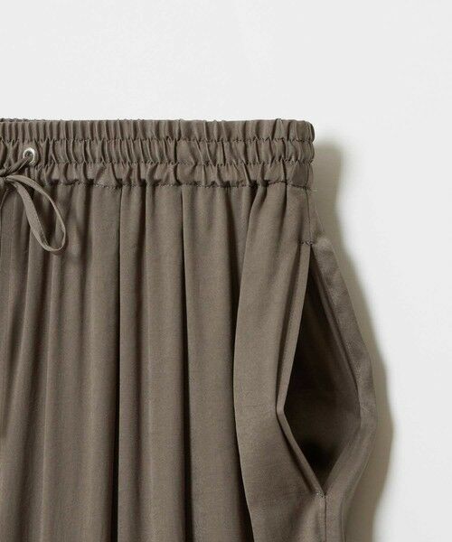 allureville / アルアバイル その他パンツ | クレールサテンイージーパンツ | 詳細17