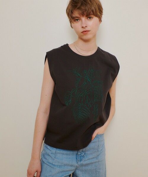 セール】 ボタニカル刺繍Tシャツ （カットソー）｜allureville