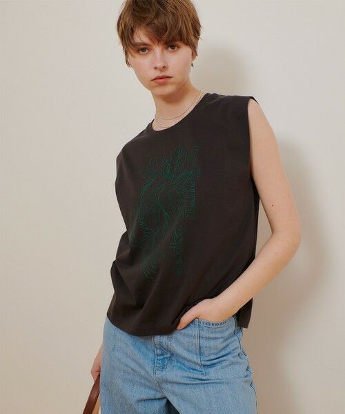 【美品/XLサイズ】Berluti 刺繍Tシャツ　カリグラフィ　2023モデル 100－150cm】刺繍ロゴ転写プリントBOYSTシャツ