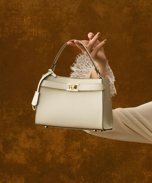 allureville / アルアバイル ショルダーバッグ | ツイストバックルスクエアショルダーバッグ | 詳細3