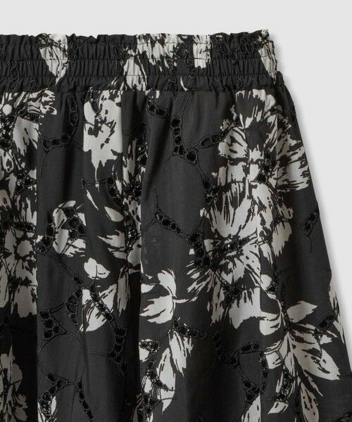 allureville / アルアバイル ミニ・ひざ丈スカート | 【LOULOU WILLOUGHBY】モノトーンフラワー刺繍フレアスカート | 詳細6