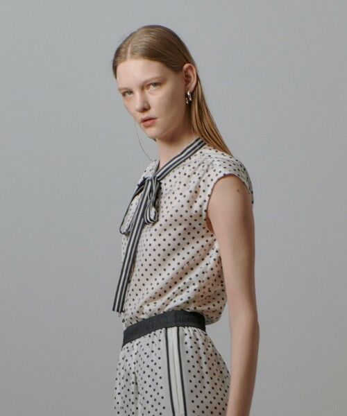 allureville / アルアバイル シャツ・ブラウス | パネルドットプリントボウタイブラウス | 詳細17