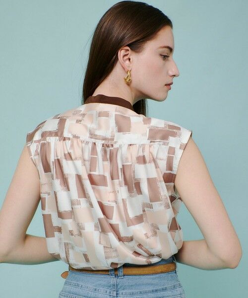 allureville / アルアバイル シャツ・ブラウス | LISAジオメトリックプリントノースリブラウス | 詳細3
