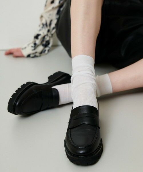 allureville / アルアバイル フラットシューズ | タンクソールローファー(ブラック (95))