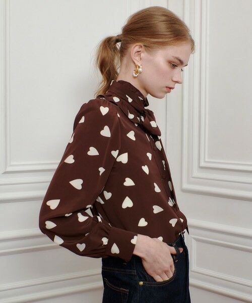 allureville / アルアバイル シャツ・ブラウス | WEB限定【LOULOU WILLOUGHBY】デシンハートプリントボウタイブラウス | 詳細17