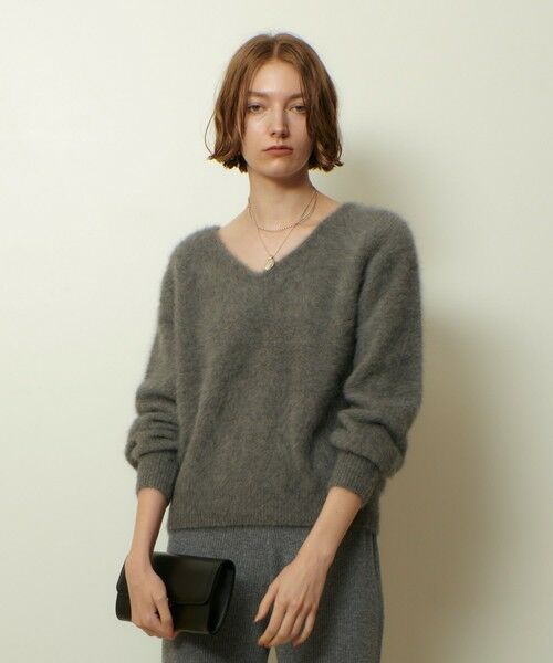 allureville / アルアバイル ニット・セーター | カシミヤブレンドファー加工Ｖプルオーバー | 詳細19