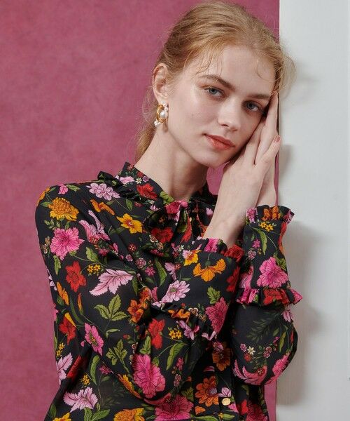 allureville / アルアバイル シャツ・ブラウス | 【LOULOU WILLOUGHBY】シンメトリーフラワーリボンブラウス | 詳細1