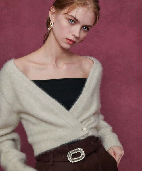 allureville/アルアバイル 【LOULOU WILLOUGHBY】カシミヤブレンドファー加工Vカーディガン ライトベージュ (12) 02(M) allureville/アルアバイル 【LOULOU WILLOUGHBY】カシミヤブレンドファー加工Vカーディガン ライトベージュ (12) 02(M)