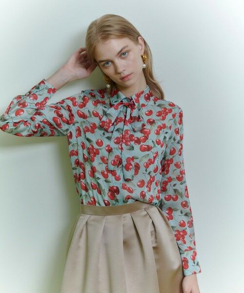 allureville / アルアバイル シャツ・ブラウス | WEB限定【LOULOU WILLOUGHBY】LISAチェリープリント ボウタイブラウス | 詳細1