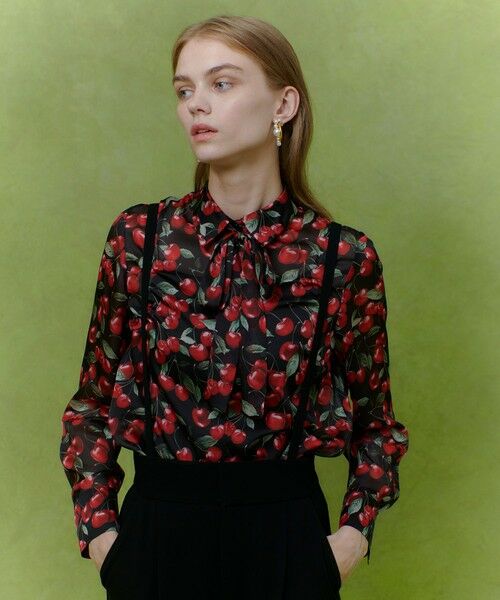 allureville / アルアバイル シャツ・ブラウス | WEB限定【LOULOU WILLOUGHBY】LISAチェリープリント ボウタイブラウス | 詳細10