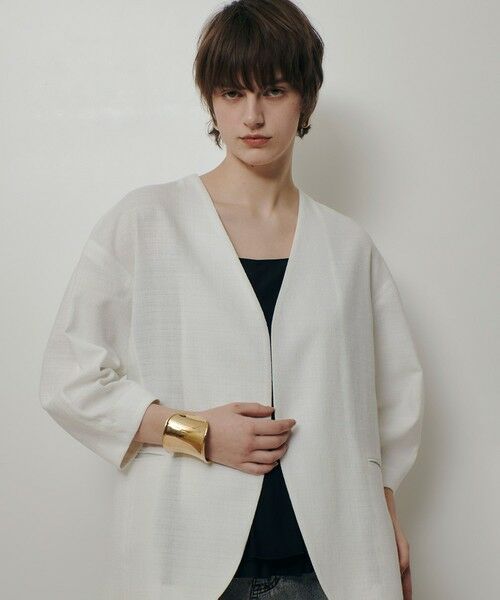 allureville / アルアバイル ノーカラージャケット | ハーフスリーブカラーレスジャケット（ホワイト (01)）