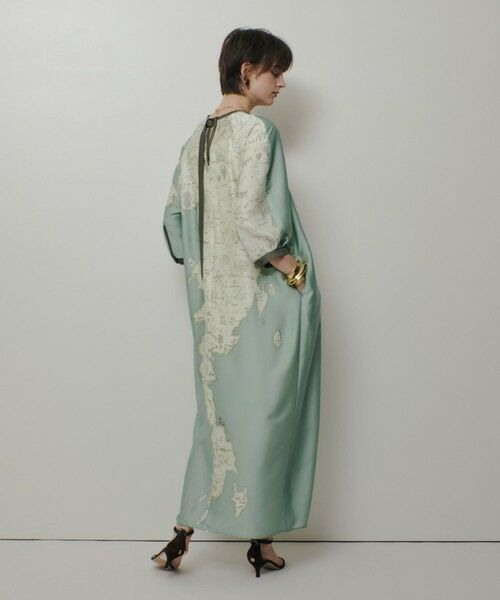 allureville / アルアバイル ロング・マキシ丈ワンピース | ＭＡＰプリントバックリボンワンピース | 詳細4