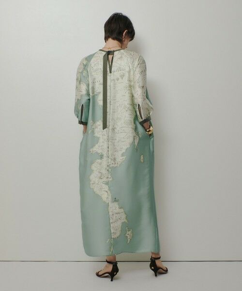 allureville / アルアバイル ロング・マキシ丈ワンピース | ＭＡＰプリントバックリボンワンピース | 詳細5