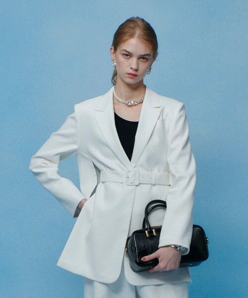 allureville / アルアバイル テーラードジャケット | 【LOULOU WILLOUGHBY】ＮＡＬＹＡリネンストレッチベルトジャケット（ホワイト (01)）