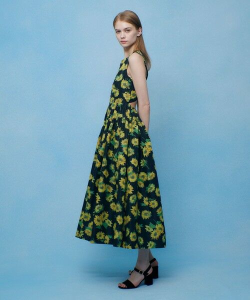 allureville / アルアバイル ロング・マキシ丈ワンピース | WEB 一部店舗限定【LOULOU WILLOUGHBY】サンフラワープリントバッククロスワンピース | 詳細14
