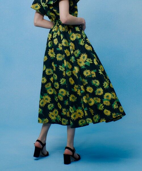 allureville / アルアバイル ミニ・ひざ丈スカート | WEB 一部店舗限定【LOULOU WILLOUGHBY】サンフラワープリントギャザースカート | 詳細7