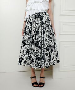allureville / アルアバイル ロング・マキシ丈スカート | WEB 一部店舗限定【LOULOU WILLOUGHBY】モノトーンフラワープリントギャザースカート