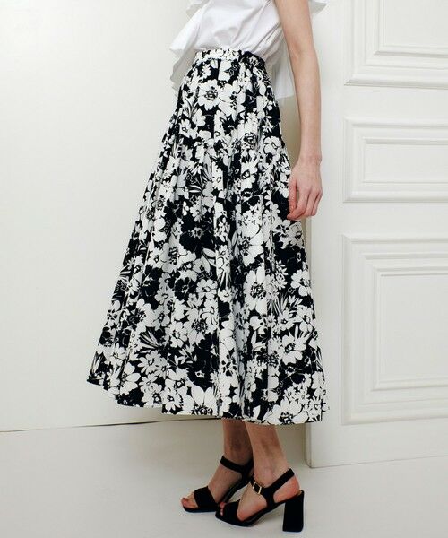 allureville / アルアバイル ロング・マキシ丈スカート | WEB 一部店舗限定【LOULOU WILLOUGHBY】モノトーンフラワープリントギャザースカート | 詳細6