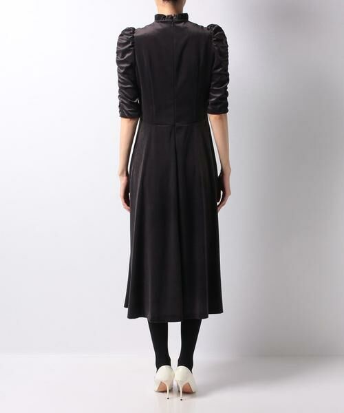 セール】 トリアセベロアフレアーワンピース （ワンピース