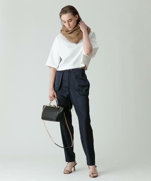 フェイクレザーテーパードパンツ|allureville OFFICIAL SITE