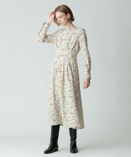 セール】 ラインミドルフラワータックワンピース （ワンピース