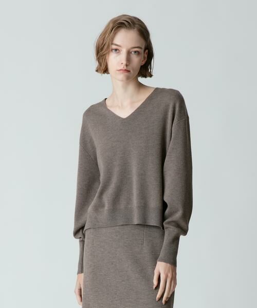 ＊＊allureville / アルアバイル ニット・セーター | ウールスムースVネックプルオーバー（モカ）