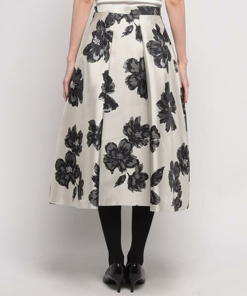 allureville ラメフラワージャガードタックスカート