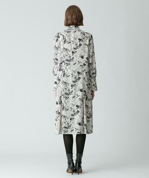 allureville アルアバイル セットアップ ワンピース セール】Vネックタックワンピース（ワンピース）｜allureville