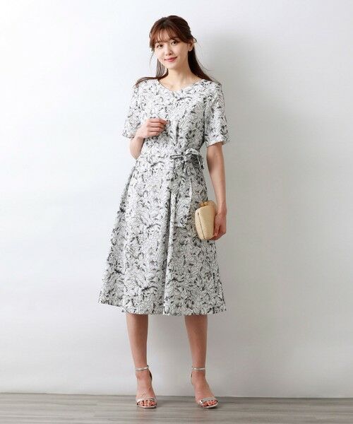 【Precious Collection】AUGUST ROSE EMBROIDERYワンピース