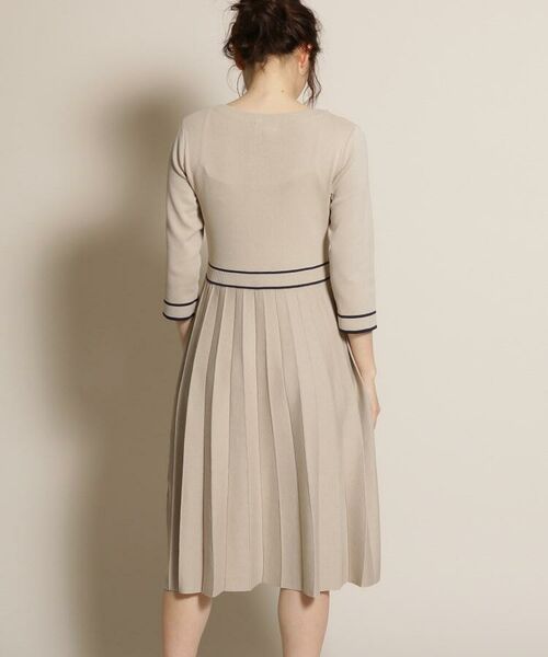 セール プリーツドッキングニットワンピース ミニ丈 ひざ丈ワンピース Anatelier アナトリエ ファッション通販 タカシマヤファッションスクエア