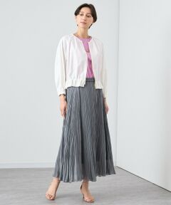 【Spring & Summer Collection 2024】<br>ヨコ糸に綿、タテ糸にポリエステルの糸を使用し、ツヤ感と綿のナチュラルさを兼ねた素材です。<br>ポリウレタンを入れる事でストレッチ性にも優れ、着心地の良さも意識した素材になっています。<br><br><br>昨シーズンご好評だったブルゾンを、今シーズンは素材をよりドライタッチにブラッシュアップしました。<br>ゆったりとしたサイズ感ながら、袖口をアジャストしたり袖口をゴムでギャザー寄せしてふんわりとしたシルエットながら、コンパクトに見えるように設定。<br>丈も短めなので、ワンピースなどにも合わせやすく、エレガントなスタイルに抜け感をプラスしてくれるアイテム。<br><br><br>【付属】なし<br>【裏地】なし<br>【透け感】ややあり<br>【開き・留め仕様】前中心ファスナー開き<br>【伸縮性】あり<br>【ケア方法】ドライクリーニング<br>【着用感・生地の厚さ】通気性に優れた、シワになりづらい素材です。<br><br>アウター/ブルゾン/薄手アウター/薄手ブルゾン/コットン/透け感/伸縮性/24SS<br><br><br><br>model:168cm　着用サイズ:38<br><br><br><br>【ANAYIサイズ表】<br>34サイズ：5号 XSサイズ相当<br>36サイズ：7号 Sサイズ相当<br>38サイズ：9号 Mサイズ相当<br><br>・「商品のお気に入り登録」や「ブランドのお気に入り登録」で新商品や再入荷通知、セール通知などのお得な情報を受け取ることができます。<br>・照明の関係により、実際よりも色味が違って見える場合がございます。<br>またパソコン・スマートフォンなどの環境により、製品と画像のカラーが異なる場合もございます。予めご了承ください。