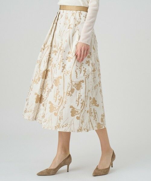 ANAYI/アナイ シルエットフラワージャガードタックスカート beige (11) 34 ANAYI/アナイ シルエットフラワージャガードタックスカート beige (11) 34