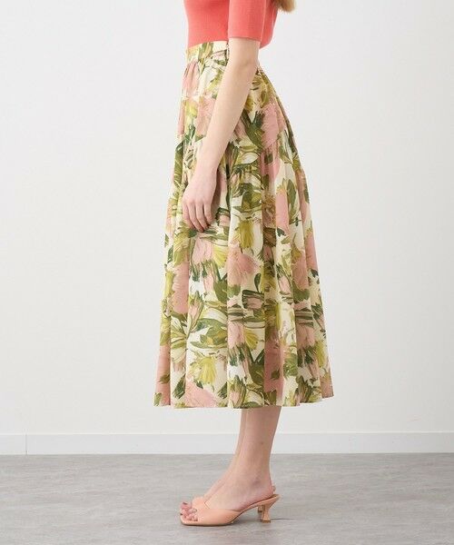 セール】 ペイントフラワープリントティアード スカート （ミニ