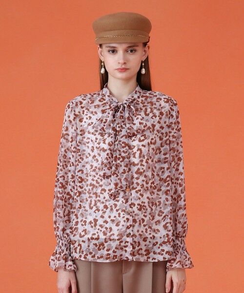 ANAYI レオパードプリントギャザーブラウス 38 ANAYI レオパードプリントギャザーブラウス 38