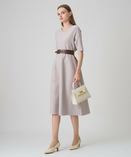 ANAYI / アナイ ミニ丈・ひざ丈ワンピース | バックVネックシルエットワンピース | 詳細6