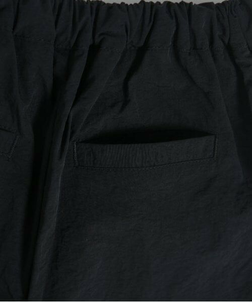 and D.petitmain / アンドディー. プティマイン その他パンツ | 【セットアップ対応可】ライン入りナイロントラックパンツ | 詳細15
