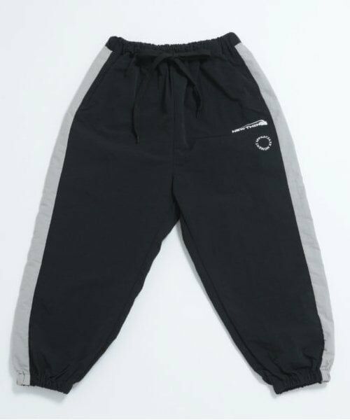 and D.petitmain / アンドディー. プティマイン その他パンツ | 【セットアップ対応可】ライン入りナイロントラックパンツ | 詳細9