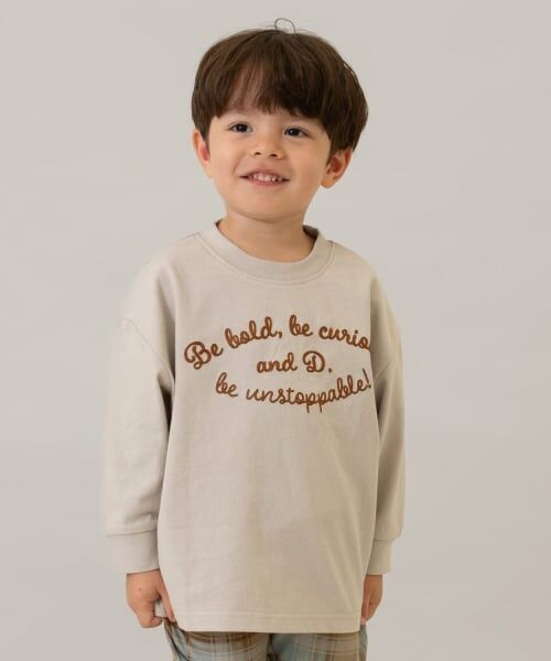 and D.petitmain / アンドディー. プティマイン Tシャツ | 【USAコットン】チェーンステッチロゴワイドロンT（グレージュ）