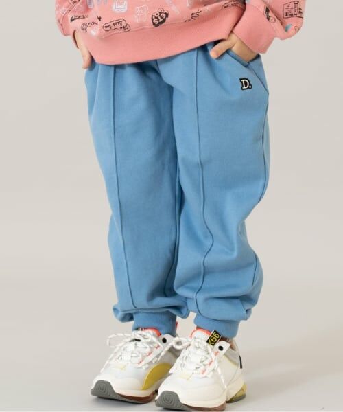 and D.petitmain / アンドディー. プティマイン その他パンツ | ワンポイントジョグパンツ（ライト ブルー）