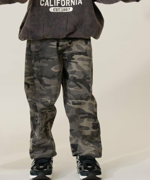 and D.petitmain / アンドディー. プティマイン その他パンツ | ストリート柄ワイドバルーンパンツ（グレー）