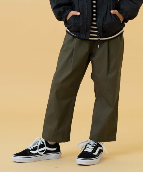 and D.petitmain / アンドディー. プティマイン その他パンツ | ストレッチタックバルーンパンツ(薄カーキ)
